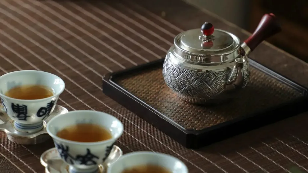 Can you brew Chinese teas in a Kyusu?