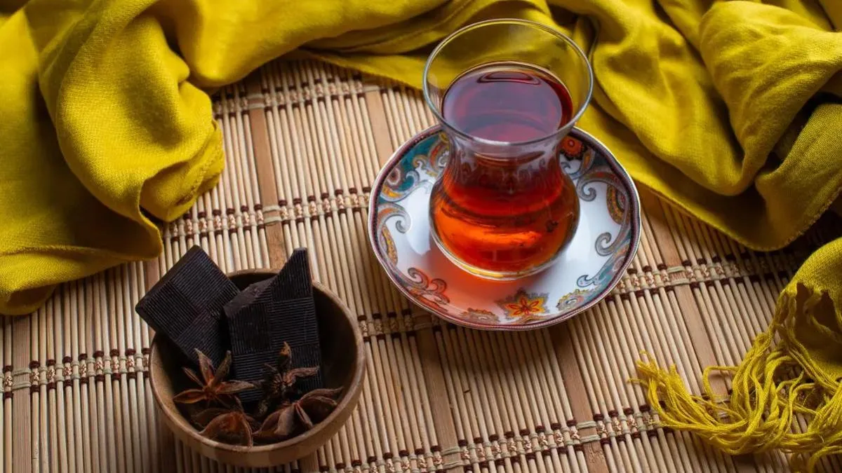 Can you drink tea after or while taking Chinese herbal medicine?