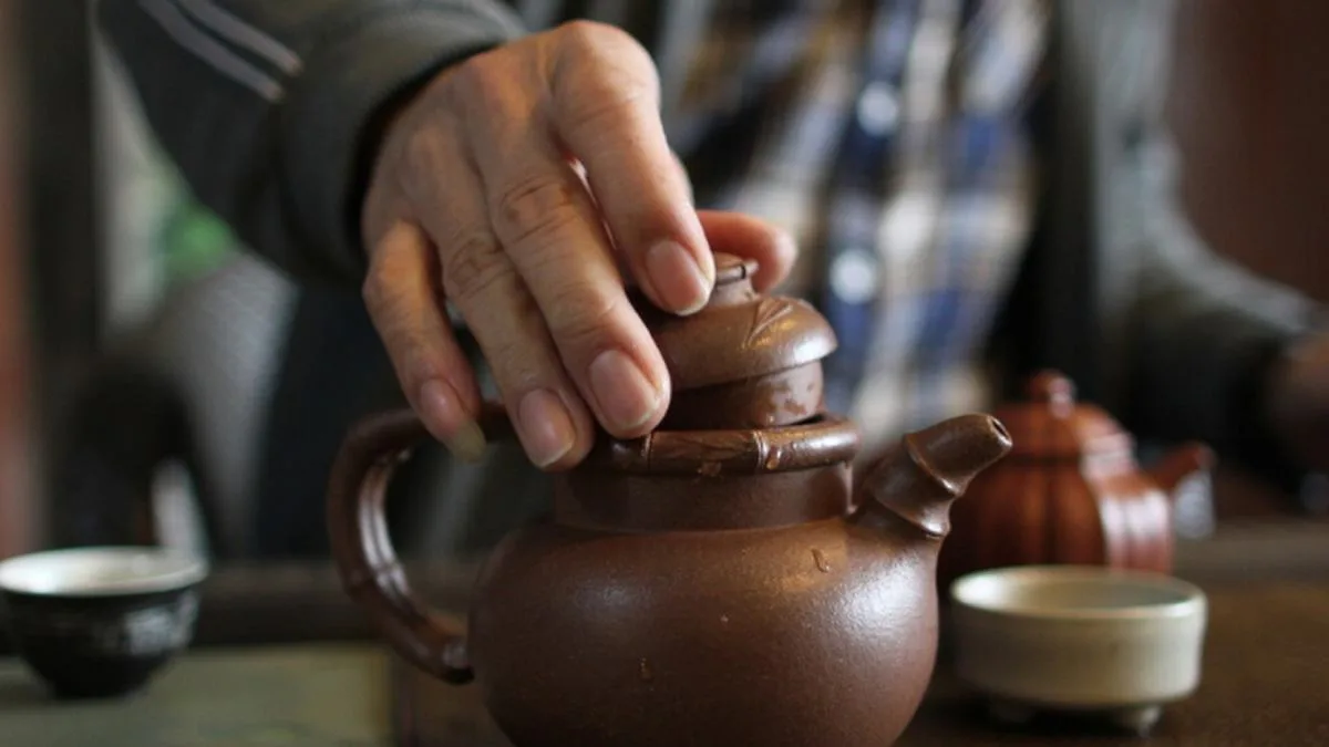 Do Chinese old ladies drinking tea, is it good?