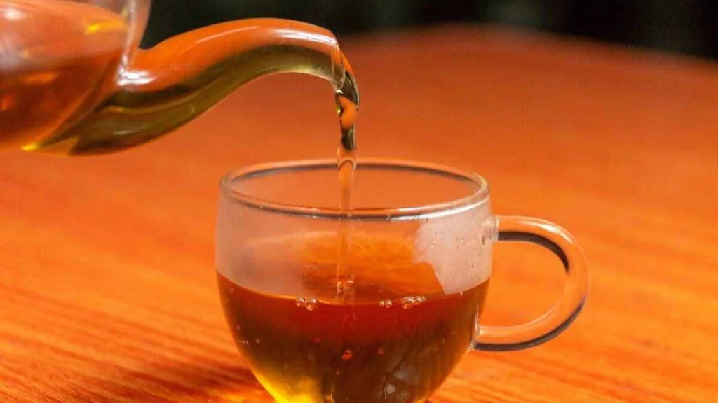 Does black tea help expel sugar from your body?