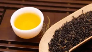 Does black tea increase heart rate?