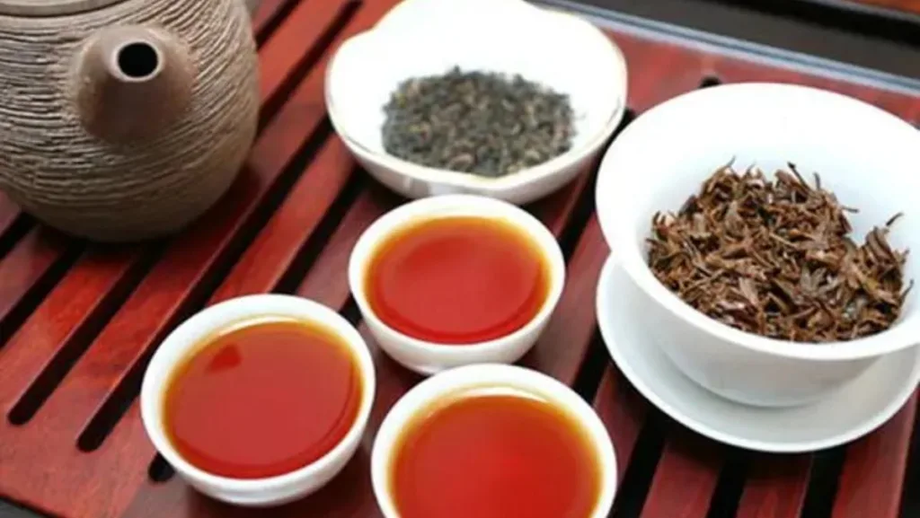 Is black tea anti-fungal?