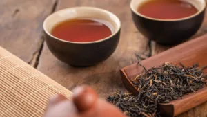 Is it okay to drink green and black tea together?